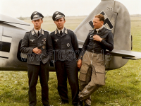 Fw. Hans Müller, Unbekannt. Ofw. Josef Wirth (1).png